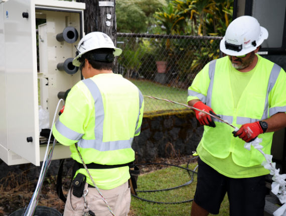 Technician Splicing Fiber